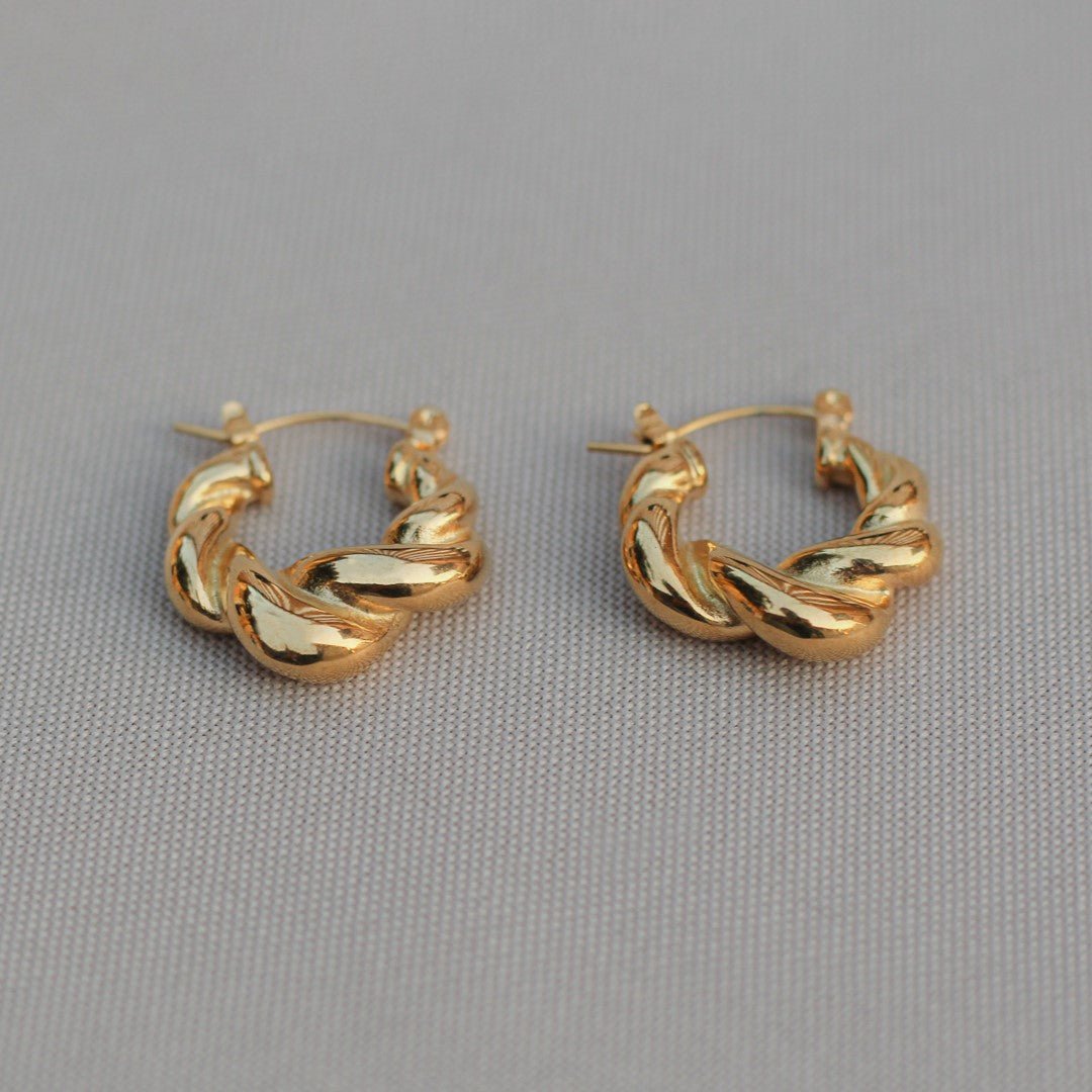 Twist Croissant Mini Hoops - ORANJOEarrings